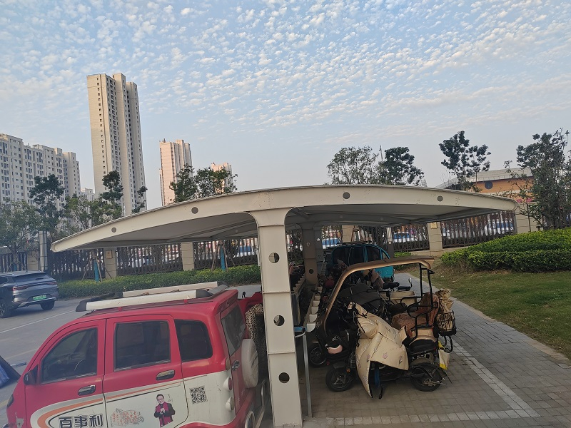 南京户外停车棚与充电桩雨棚