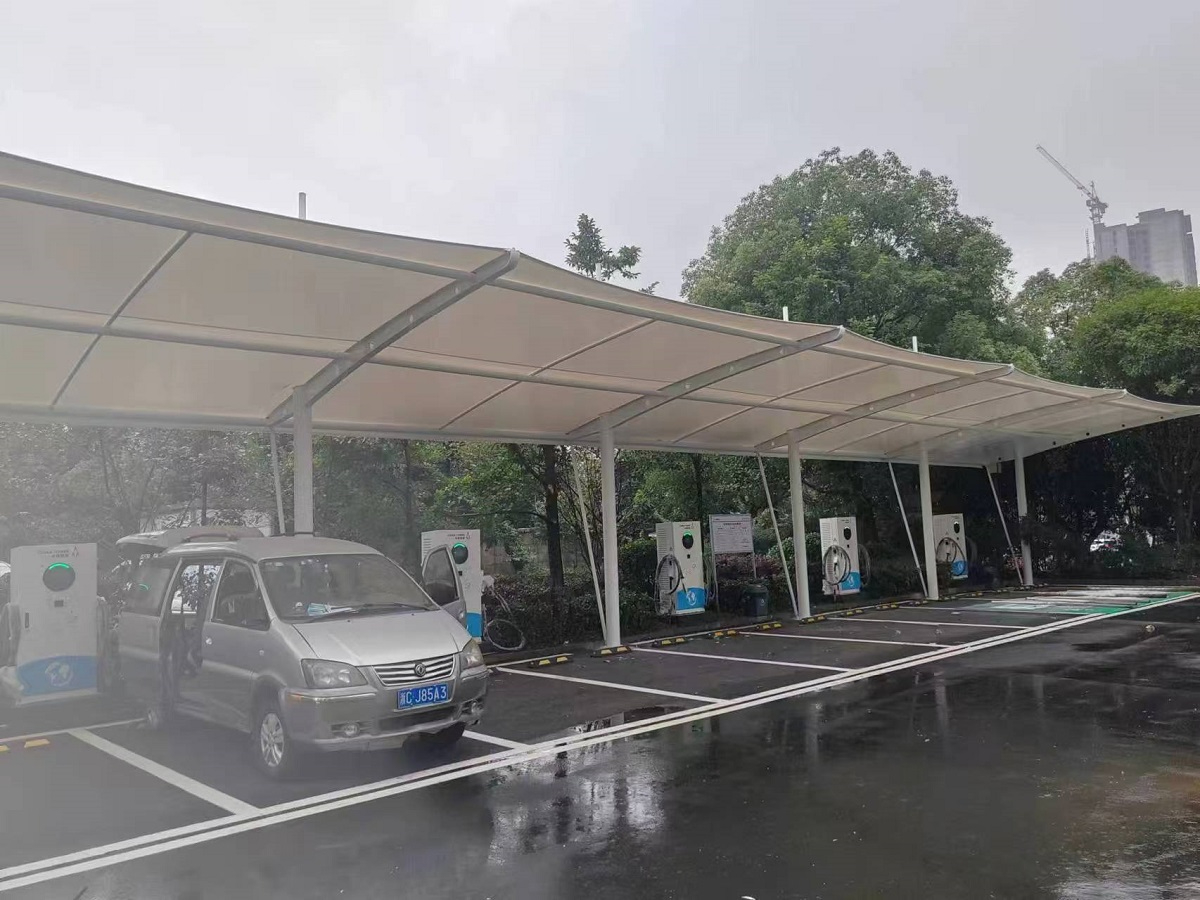 南京市江宁区车棚安装-恒势膜结构