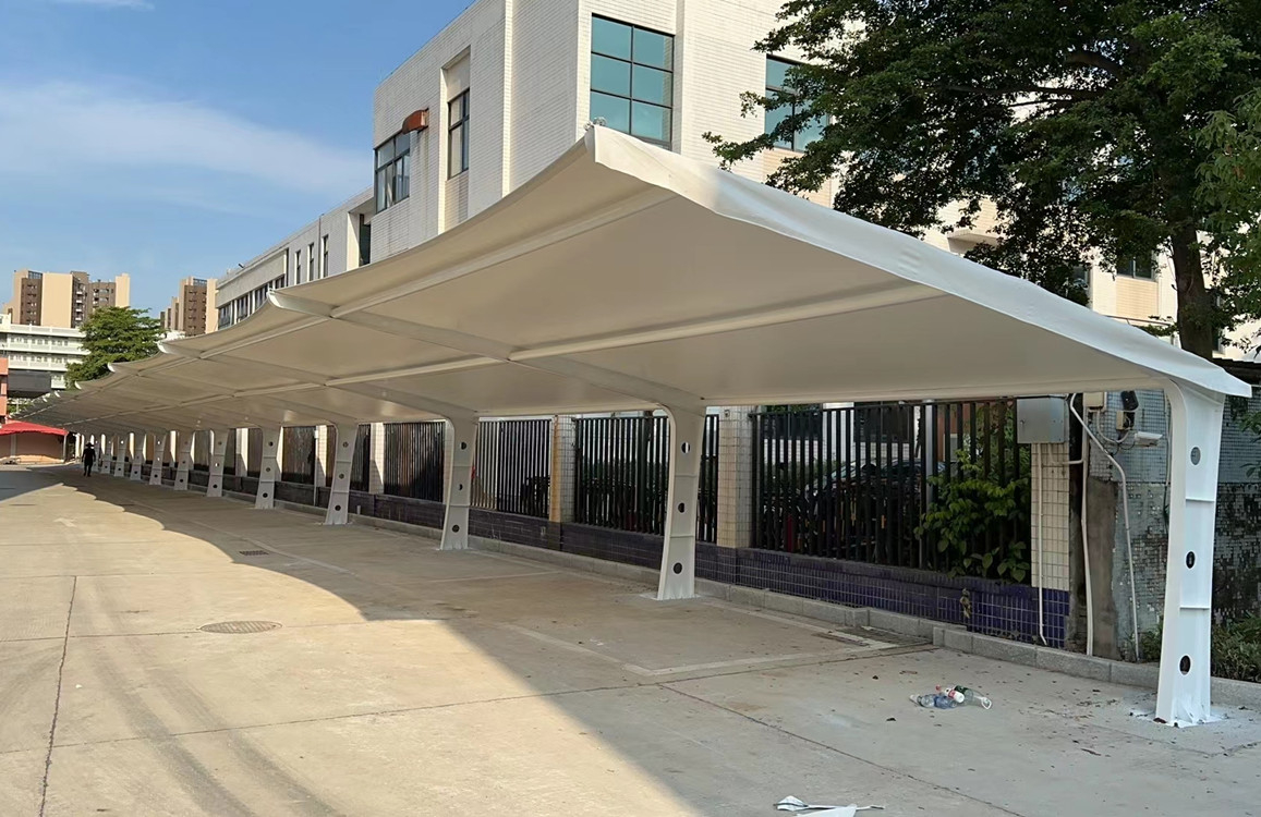 贵阳市户外膜结构车棚雨蓬的厂家多吗？
